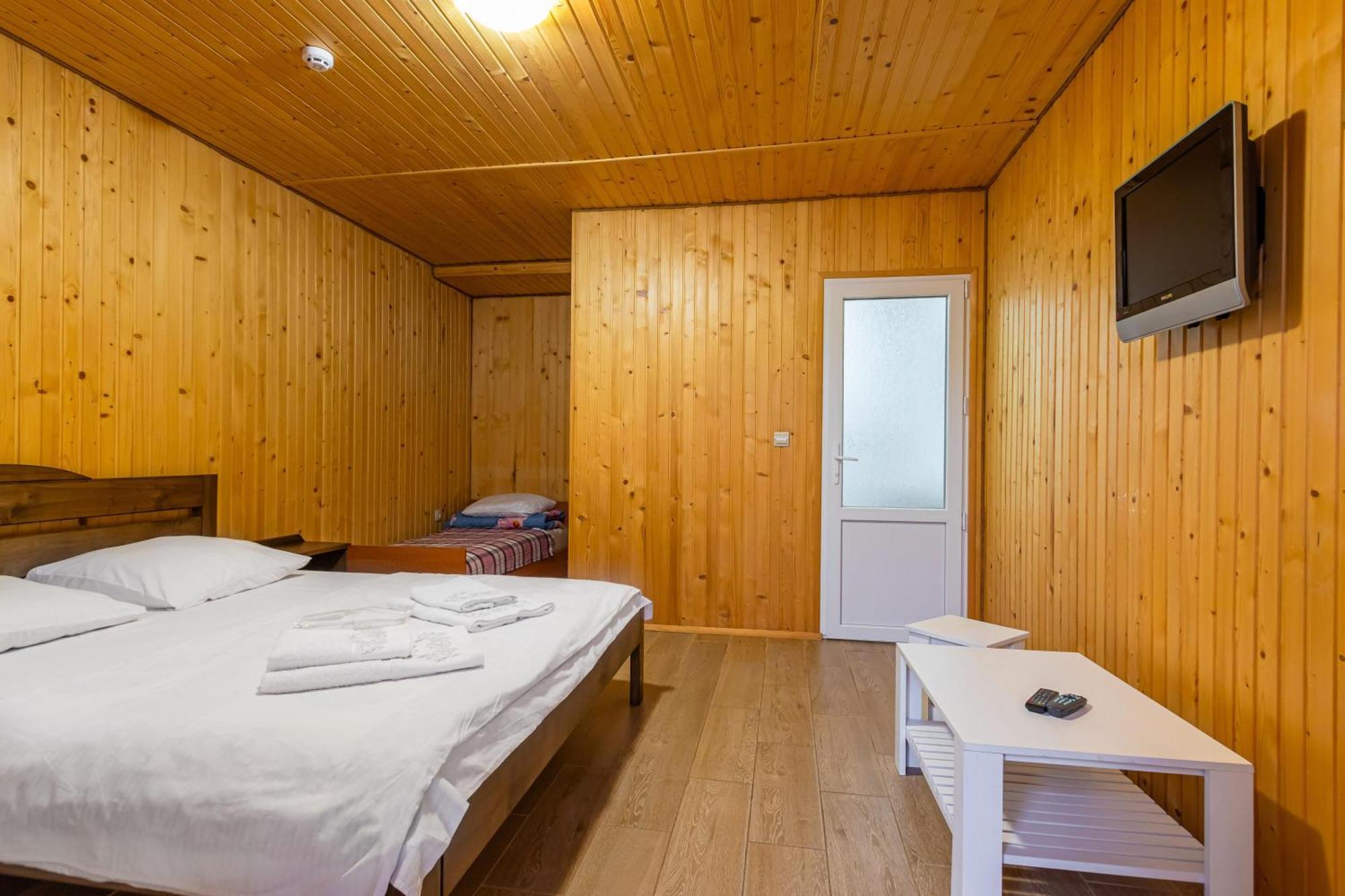 Romantik Solotvyno Exterior foto